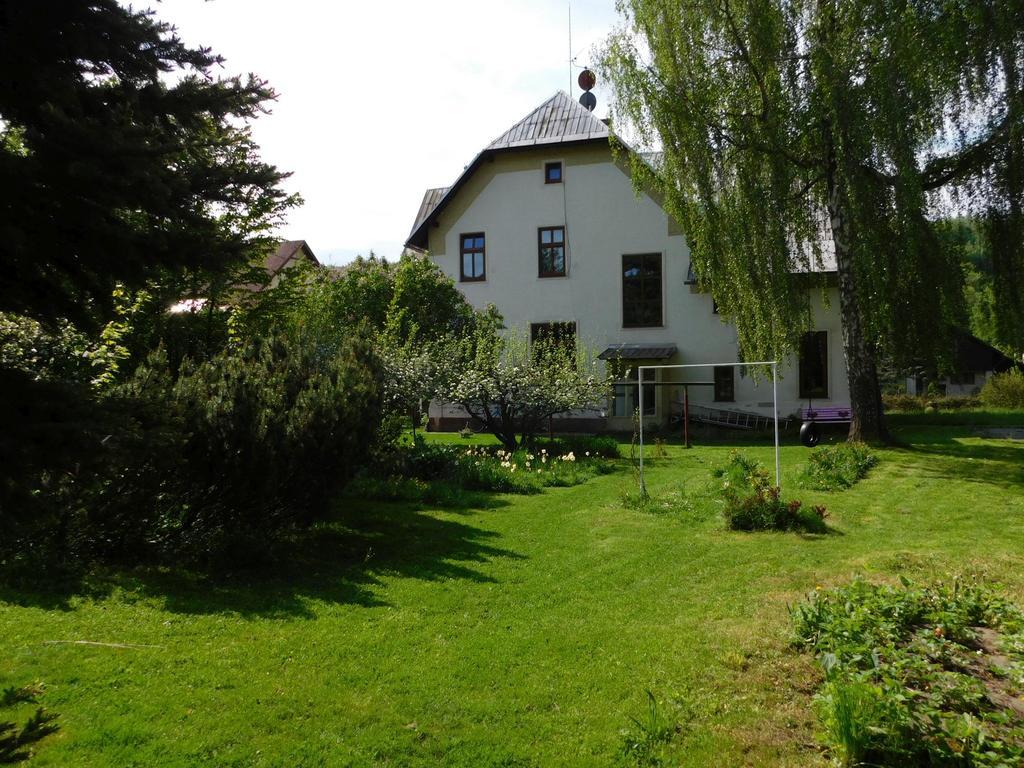 Mlade Buky 261 Apartment Exterior foto