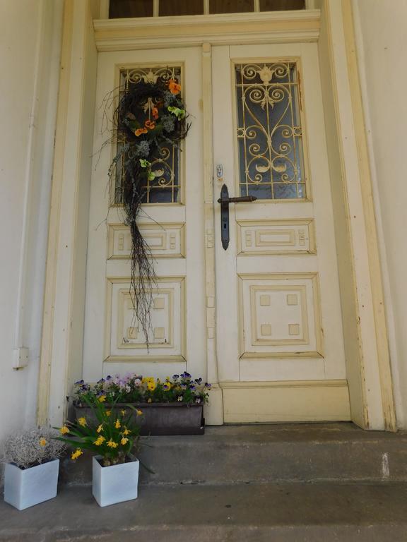 Mlade Buky 261 Apartment Exterior foto